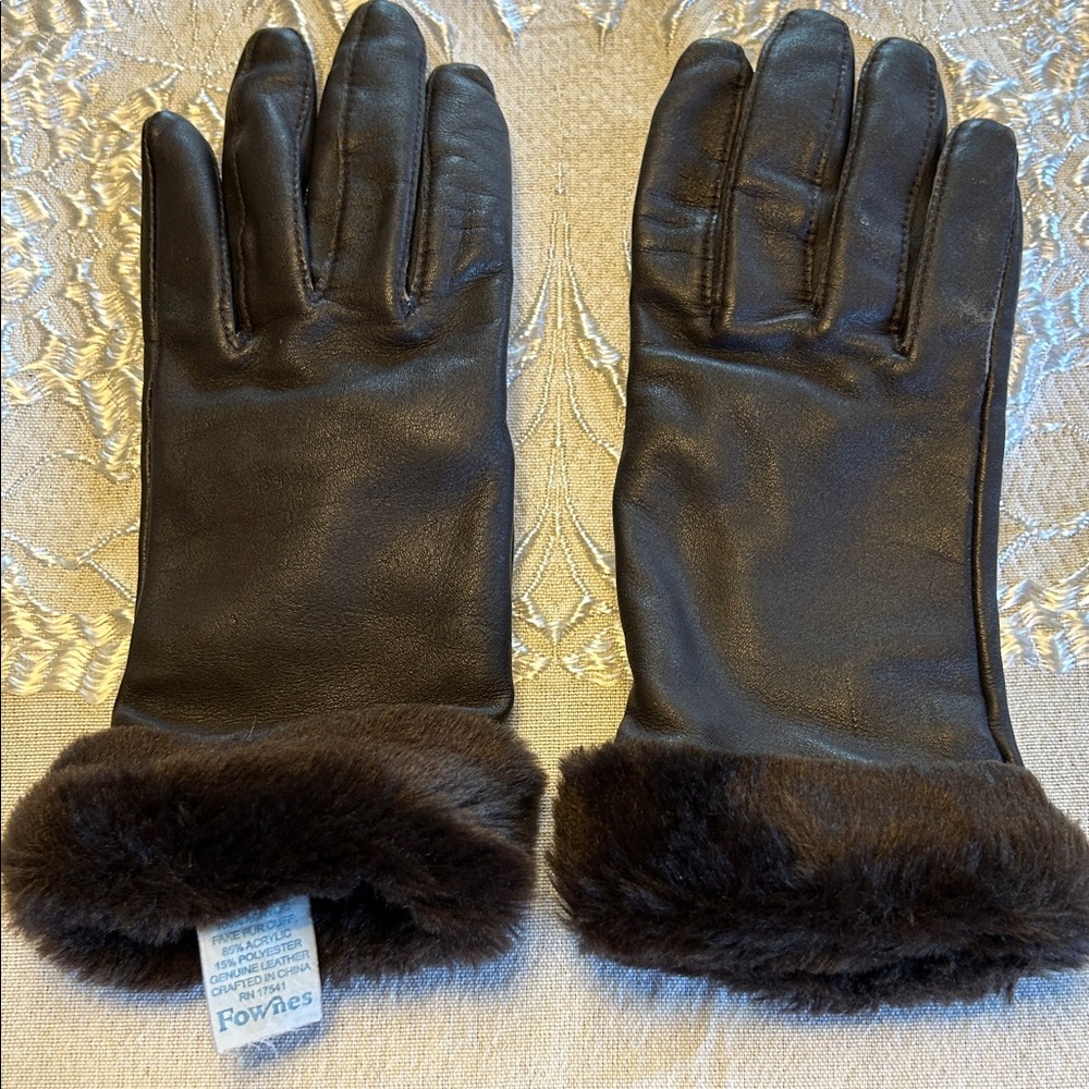 Fownes Women's Elegant Dark Brown Leather Gloves with Plush Fur Cuff; Size XL